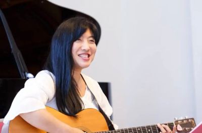 みらいあいこ　☆グッズ販売、アロマハンドマッサージ、ギター弾き語り