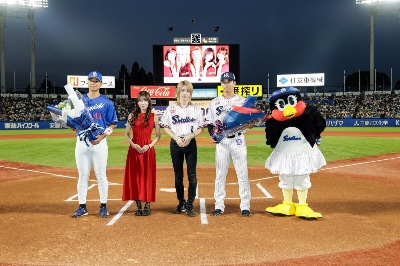 ヤクルト始球式