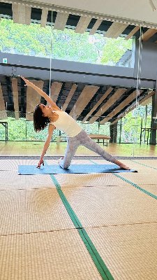 田園調布せせらぎ館ヨガ
