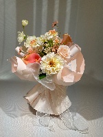 Fairy Bouquet（フェアリーブーケ）〜魔法のように自立する、あなただけのオーダーブーケ〜