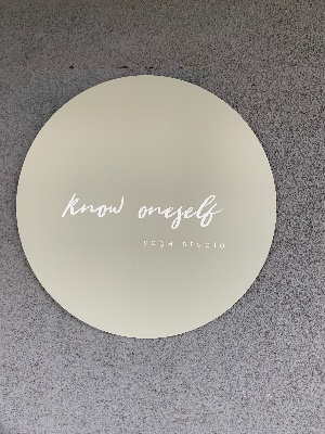 know oneself ヨガスタジオ