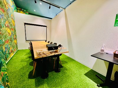 愛知 ささしまライブ店：10名利用可の会議室