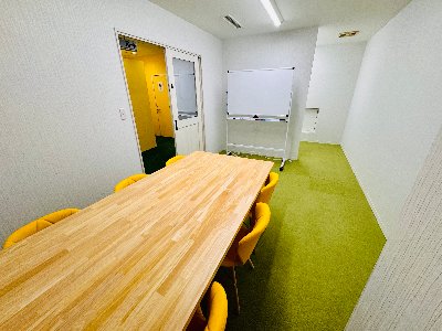愛知 池下店①：6名利用可の会議室