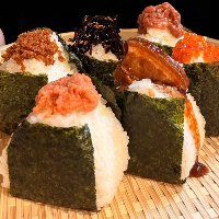 【82】えいようスタンド 羽釜おにぎり専門店