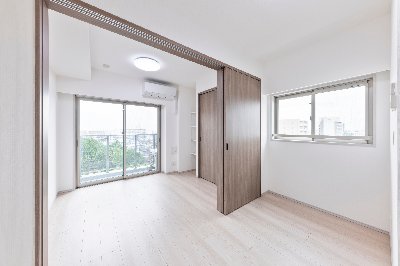 株式会社UBS