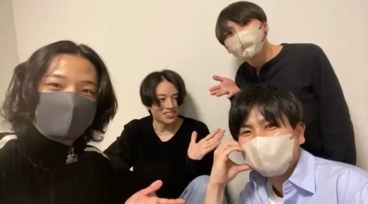 デビュー1周年キャス