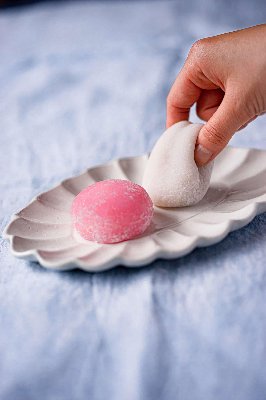 Itwokashi【飲めるほど柔らかい大福／川合将之】