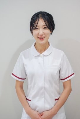 Brava~小さな町の保健室~【よしえ先生】