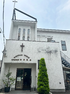 【教会deヨガ】since2024.7 ☯︎お申し込みはこちら☟        ※マット不要のいすヨガになります